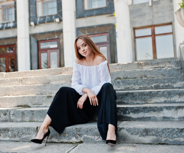 Wide-Leg Trousers Feat