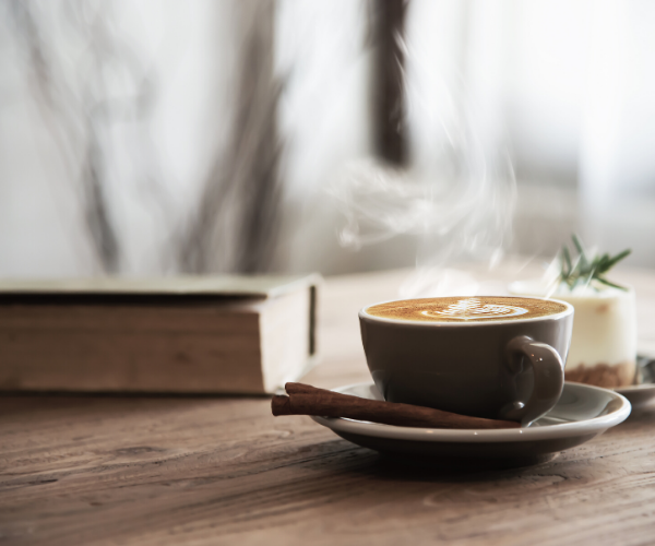 Make Your Coffee Table Pretty With These Accessories