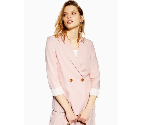 Pastel Fashion Feature